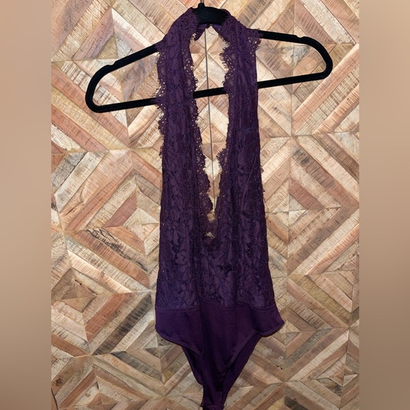 Charlotte Russe Lace Open Back Body Suit - Picture 6 of 8